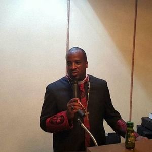 Meet your Posher, Bishop c.